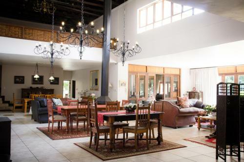 Hostal De Zoete Rust Guesthouse