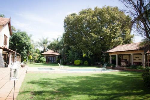 Hostal De Zoete Rust Guesthouse