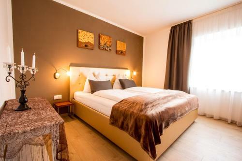 Hostal Residence Alpina