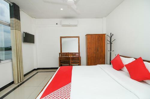 Grand Rovinka Hotel