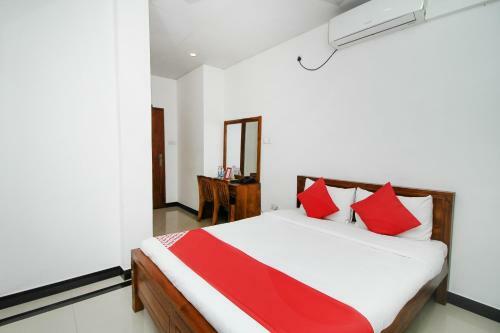 Grand Rovinka Hotel