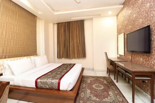 Hotel Leela Grande
