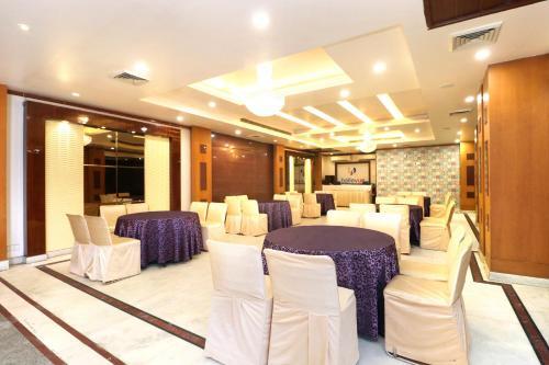 Hotel Leela Grande