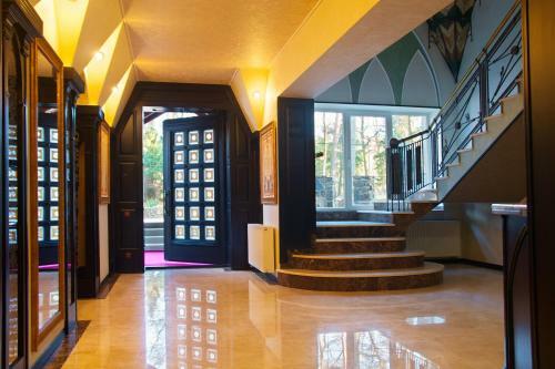 Hotel Sherwood