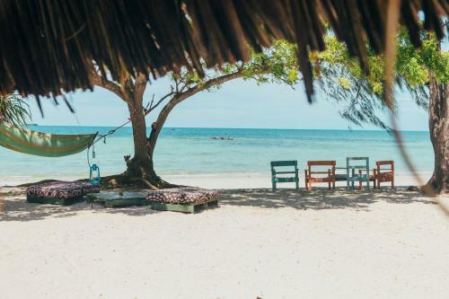 Albergue Mikadi Beach Lodge