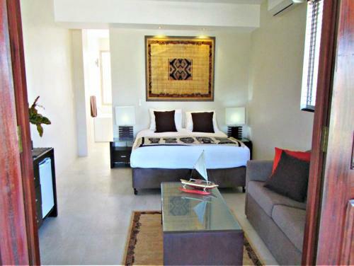 Lagoon Beach Resort Apartments