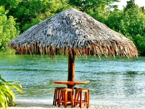 Lagoon Beach Resort Apartments