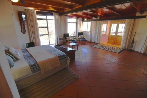 Acra-retreat Mountain View Lodge