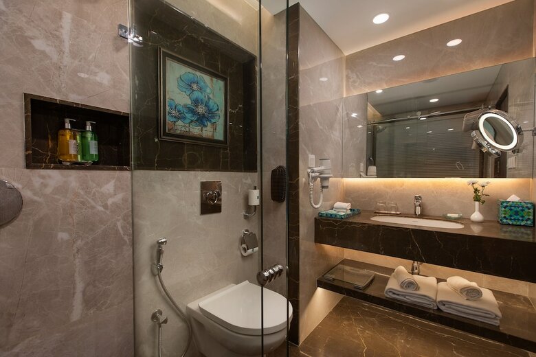 Hotel Kenilworth Resort & Spa,goa