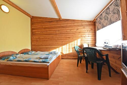 Hostal Viesu Nams Dzirkali