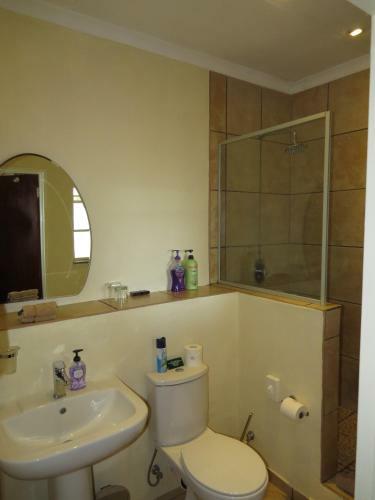 Hostal White House Lodge