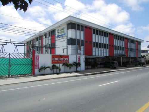 Greenfields Hotel