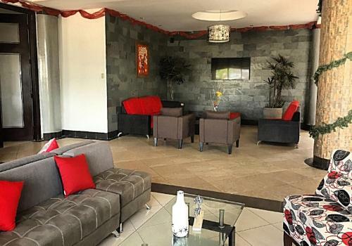 Greenfields Hotel