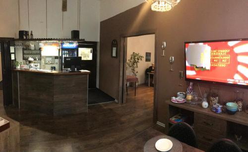Hostal Penzion Ema B&B