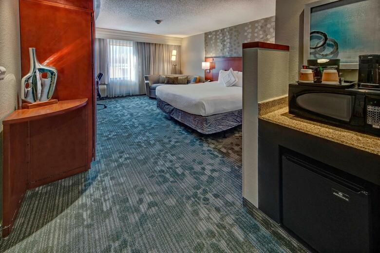 Hotel Courtyard By Marriott Alexandria