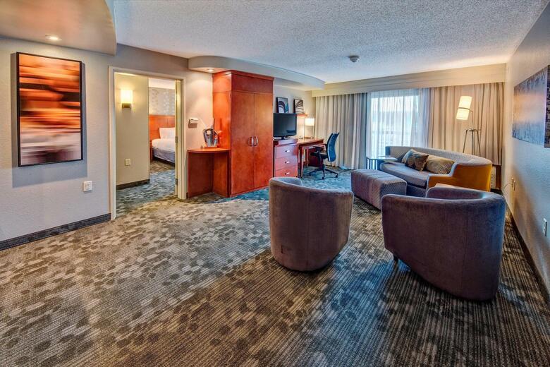 Hotel Courtyard By Marriott Alexandria
