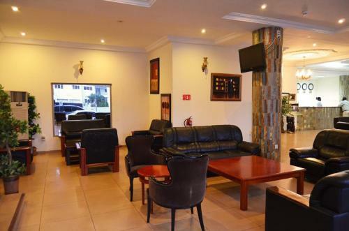 Mensvic Grand Hotel