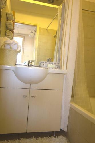 Tel Aviv Towers Apartment