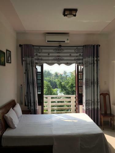 Lakeside Homestay
