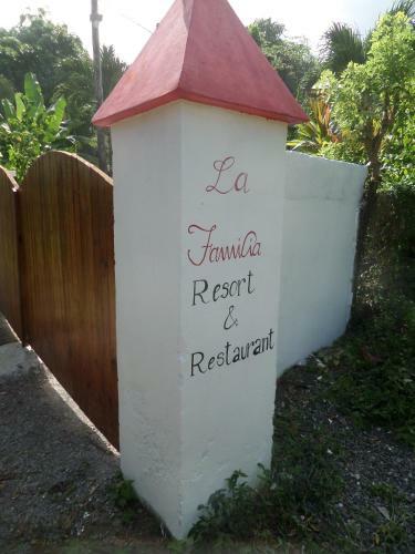 Hotel La Familia Resort And Restaurant