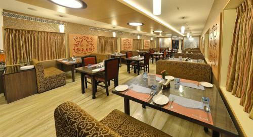 Hotel Gokulam Park