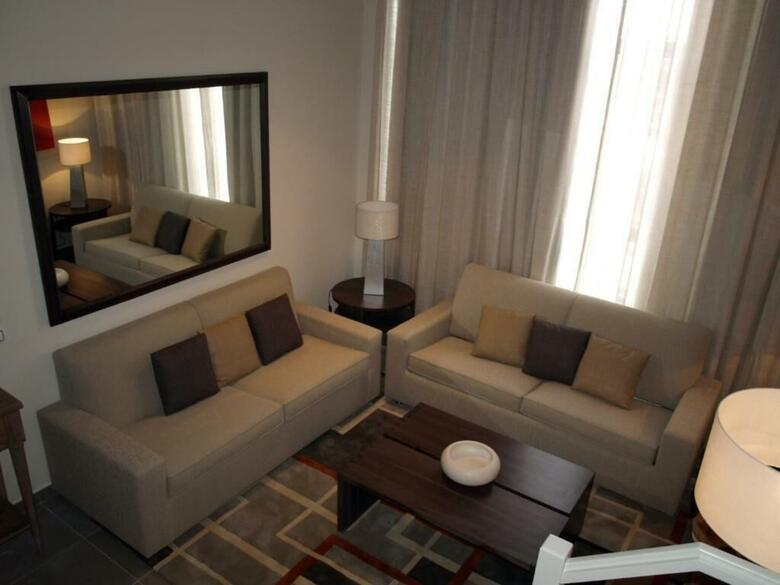 Hotel Eco Alcala Suites