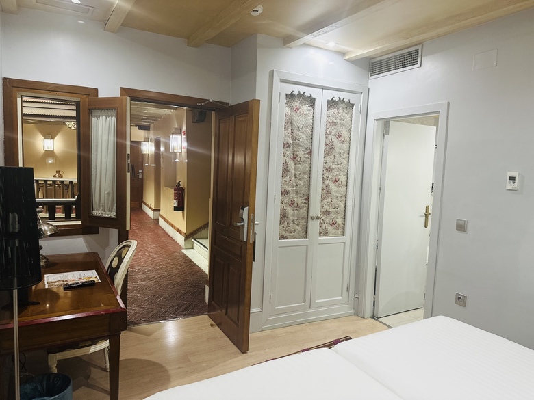 Hotel Sacrist�a De Santa Ana
