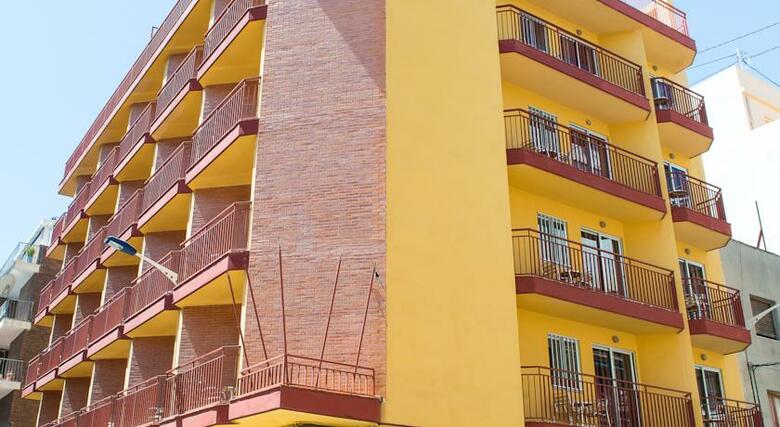 Celymar Hotel Residencia