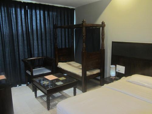 Hotel Sixteen Degrees North
