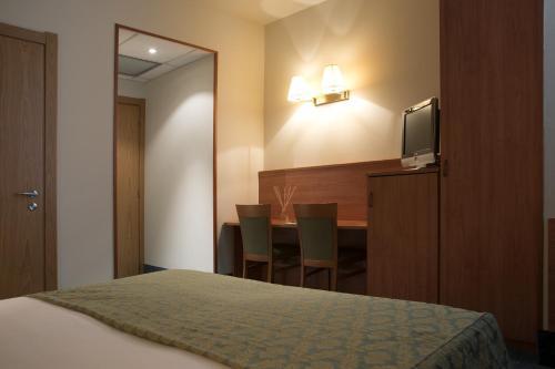 Hotel Re