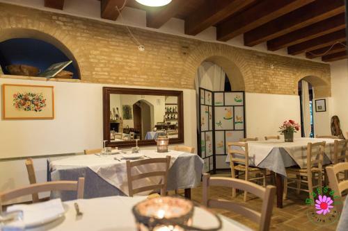 Hostal Bassar�