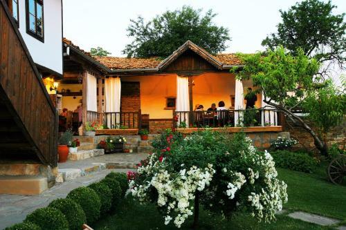 Hostal Osmarski Houses