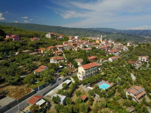 Hostal Residence Elvira