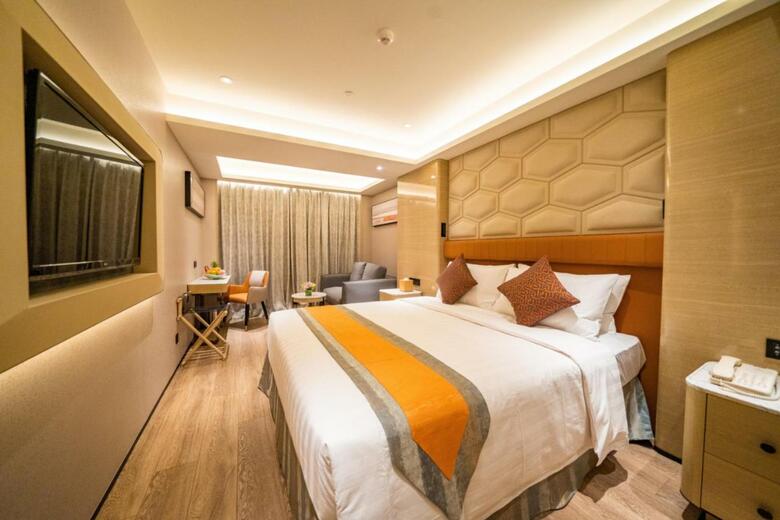Hotel Golden Dragon