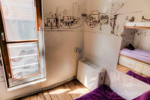 Arkabarka Floating Hostel