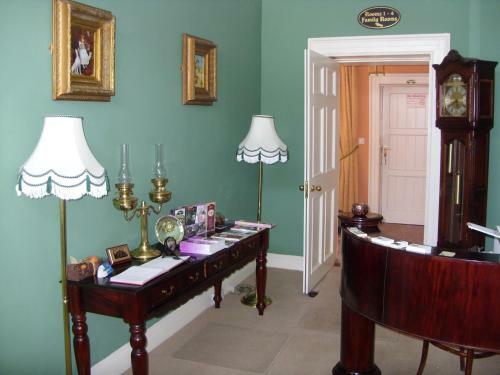Hostal Townsend House Guest House