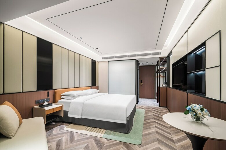 Emperor Hotel