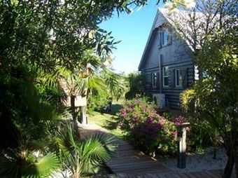 Hotel Oceanfrontier Hideaway