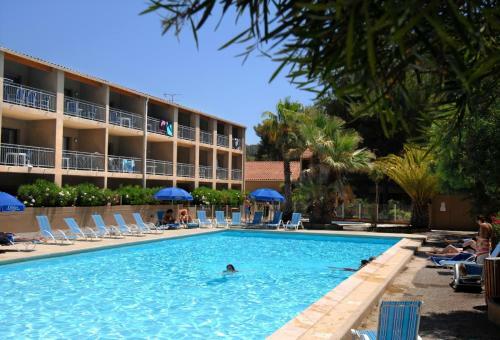 Aparthotel La Marina