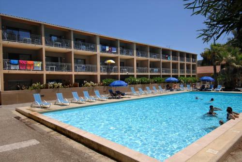 Aparthotel La Marina