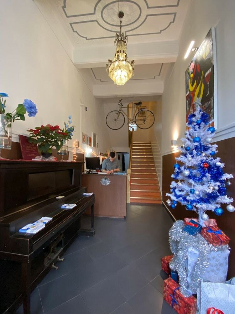 Hostal Residencial Infante Dom Henrique