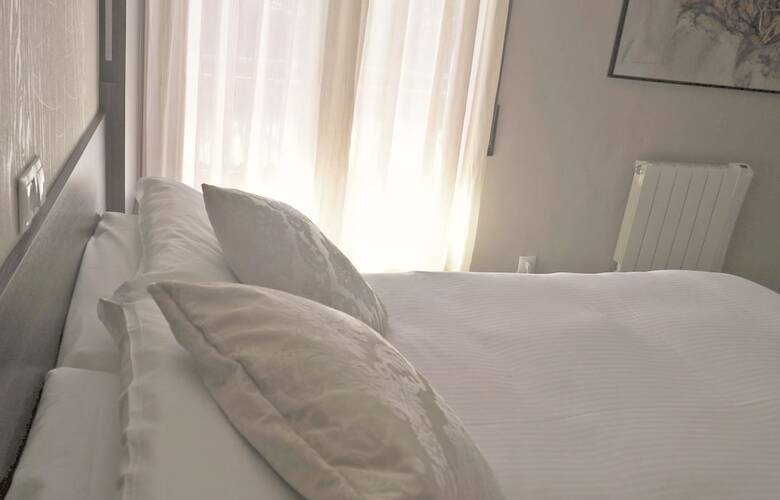 Hotel Hostal Esteba