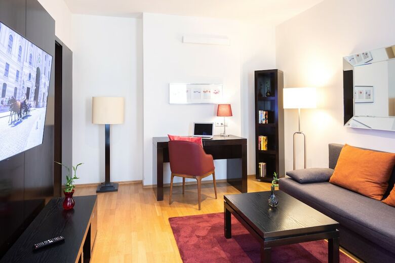 Aparthotel The Levante Laudon