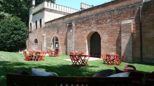 Hostal Castello Di Lispida