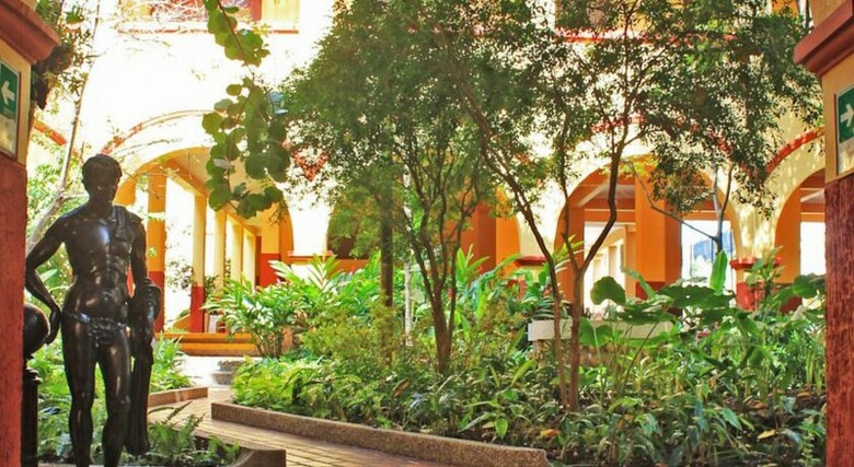 El Claustro Hotel House