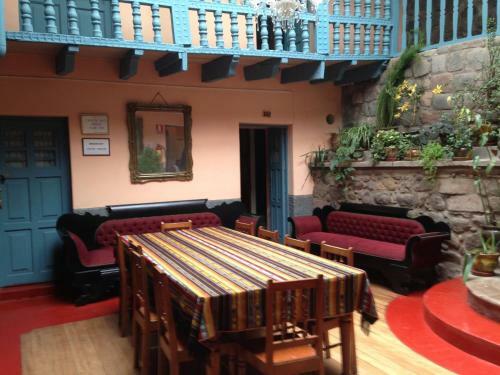 Bed & Breakfast Hostal Suecia I