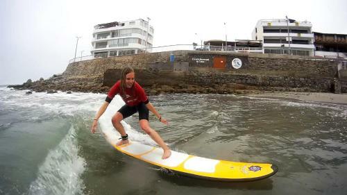 Bed & Breakfast Bravo Surf Camp
