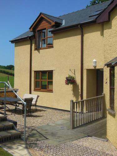 Agroturismo Pwllgwilym B & B