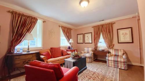 Wayside Inn Bed And Breakfast