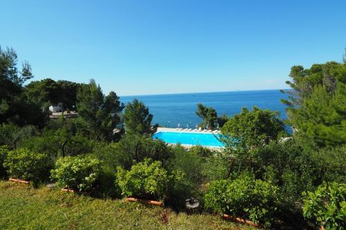 Hostal Camping & Village Rais Gerbi